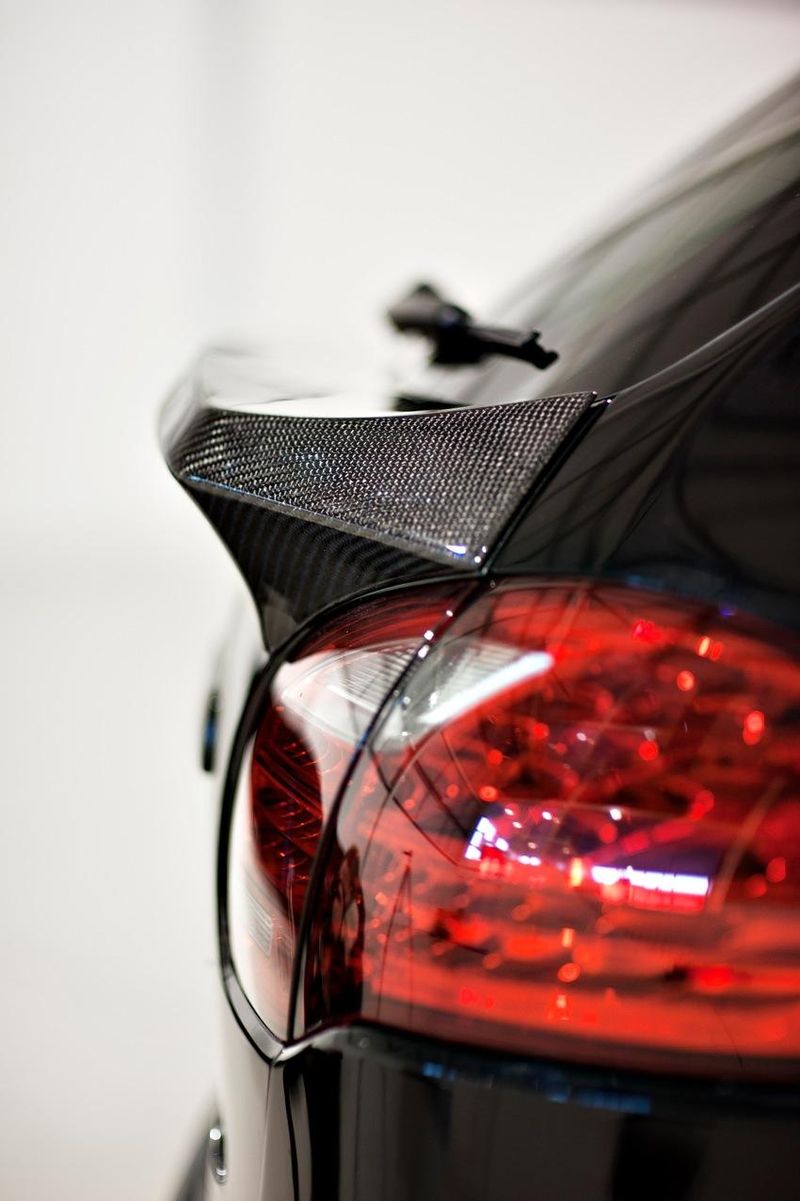 В ателье Onyx Concept проебразили Porsche Cayenne (27 фото)