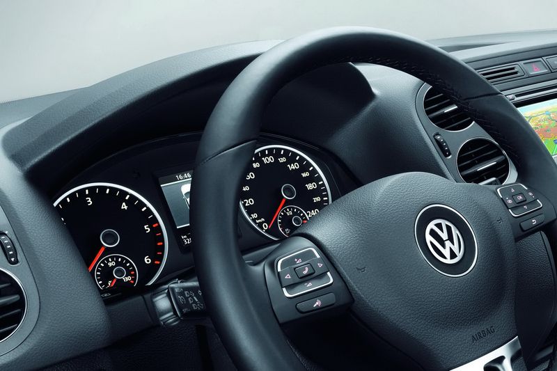Рестайлинг VW Tiguan порадует 3-мя новыми моторами (27 фото)