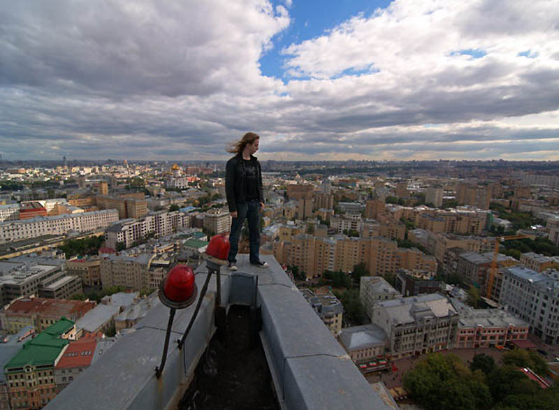 Экстремальный городской альпинизм в России (15 фото)