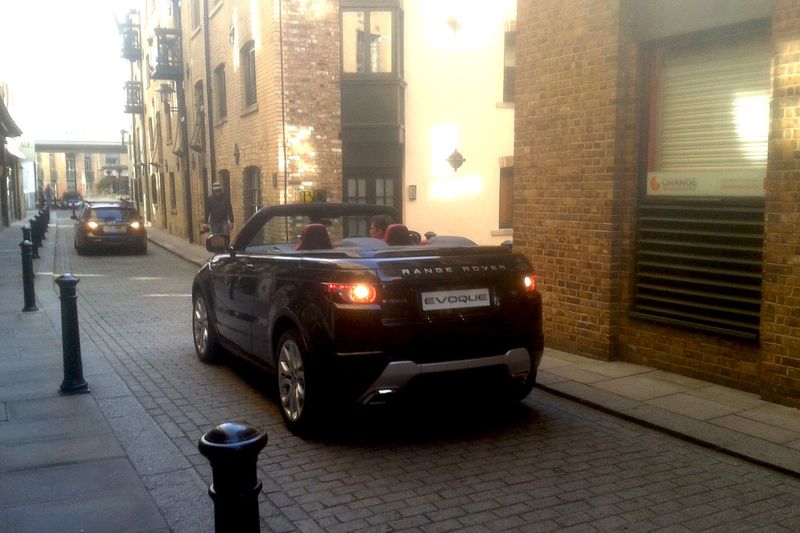 Range Rover Evoque может оказаться без крыши (5 фото)