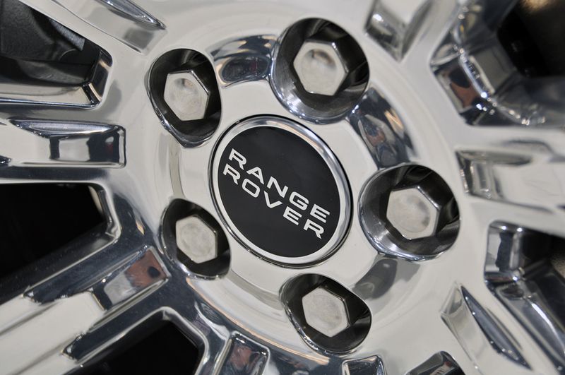 Российские цены на Range Rover Evoque (24 фото)